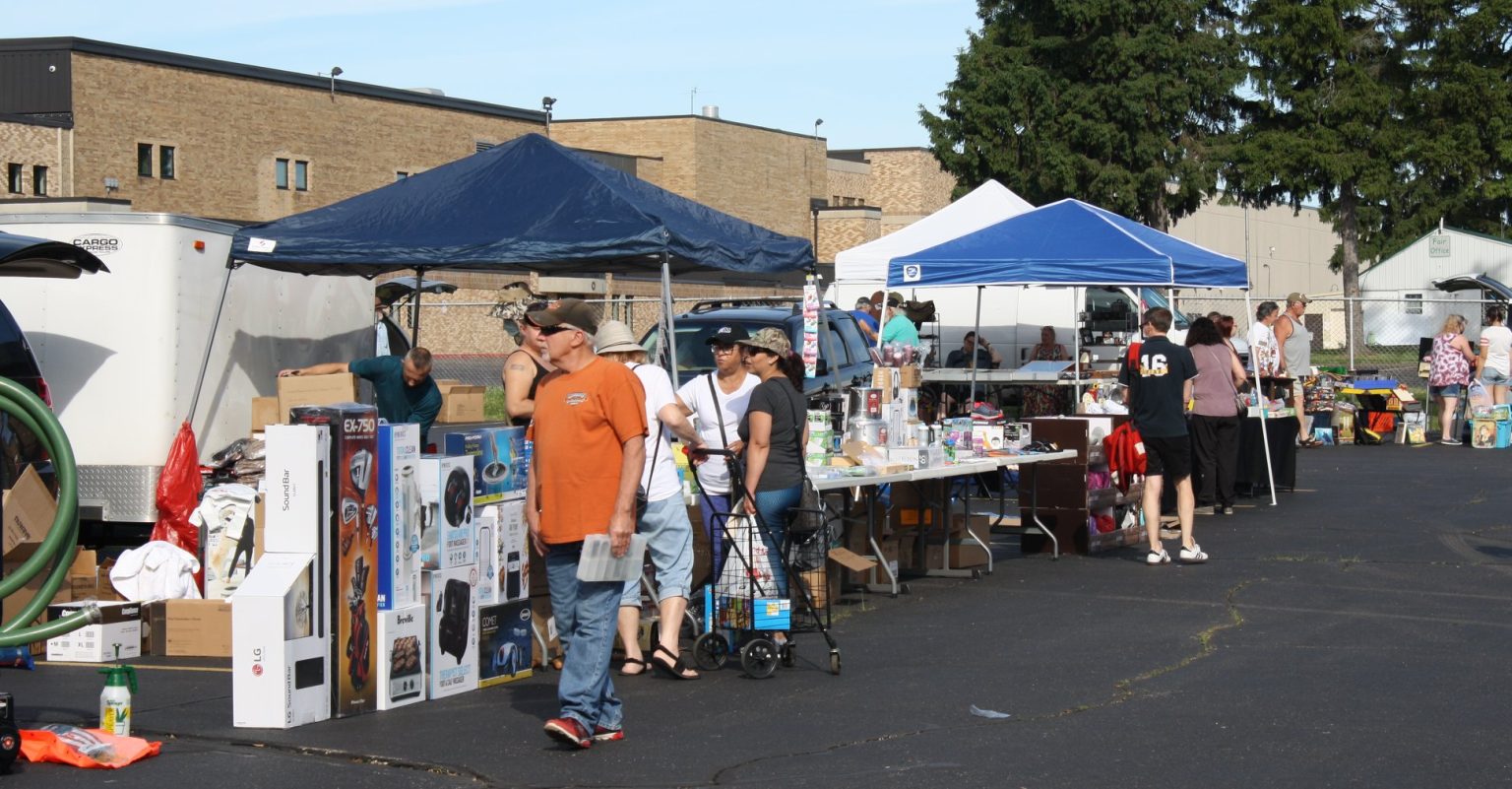 Gallery Wilmot Flea Market